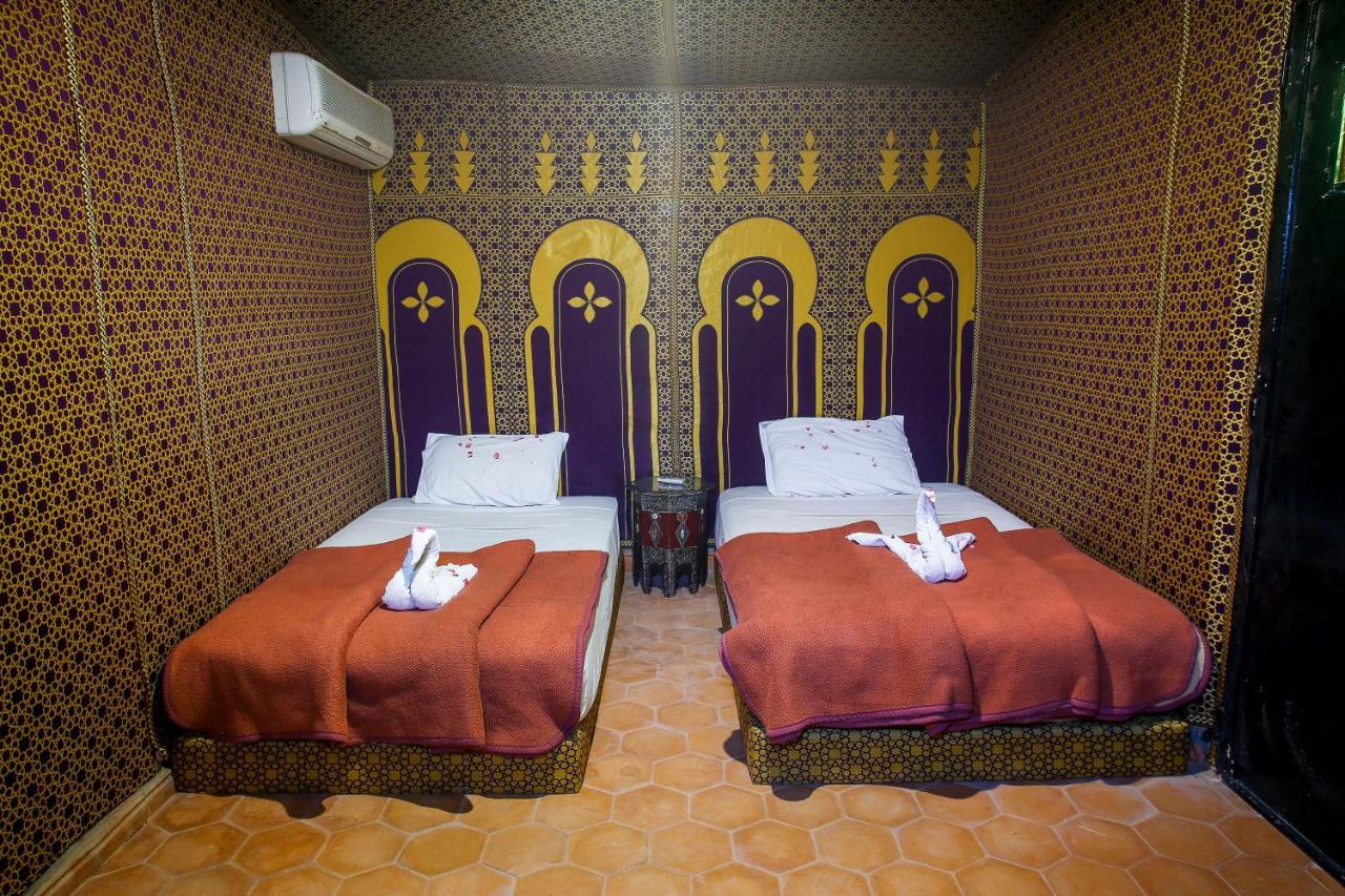 Palmeras Y Dunas Luxery Camp Мерцуга Екстериор снимка